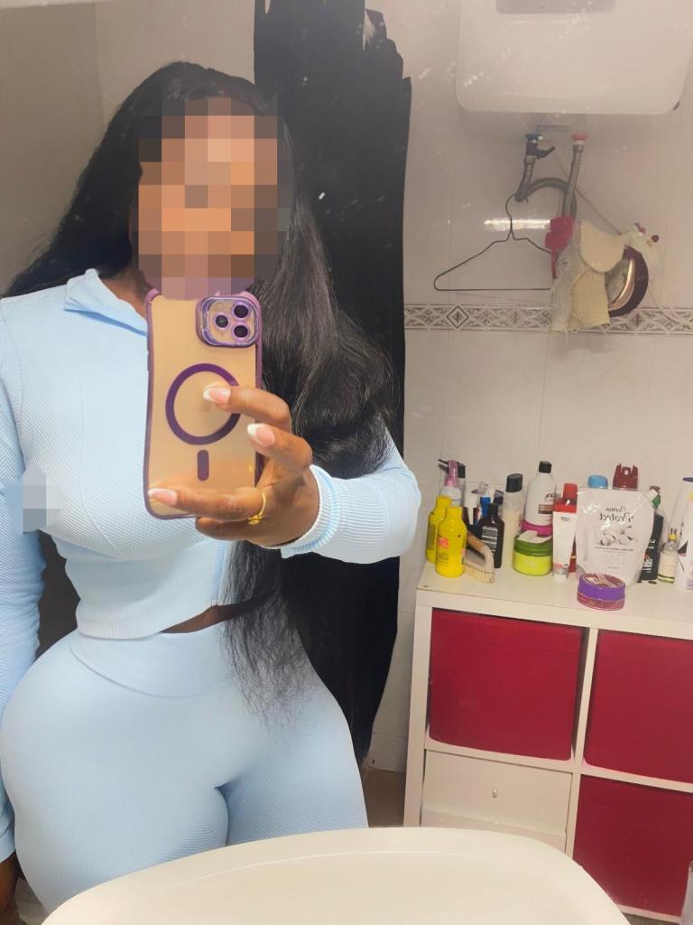 Chica busca chico en Sevilla: Chica busca chico