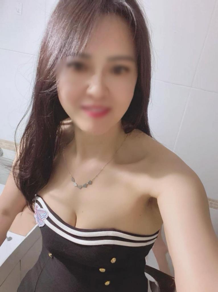 Chica busca chico en Barcelona: Chica busca chico