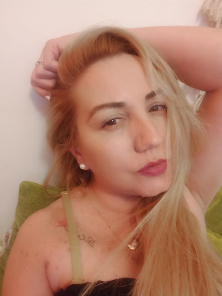 Chica busca chico en Orense: 