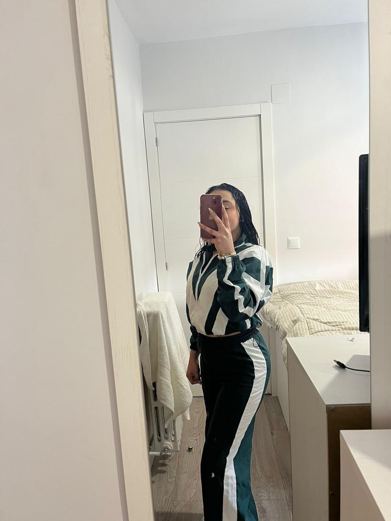 613342270: Chica busca chico en Tenerife