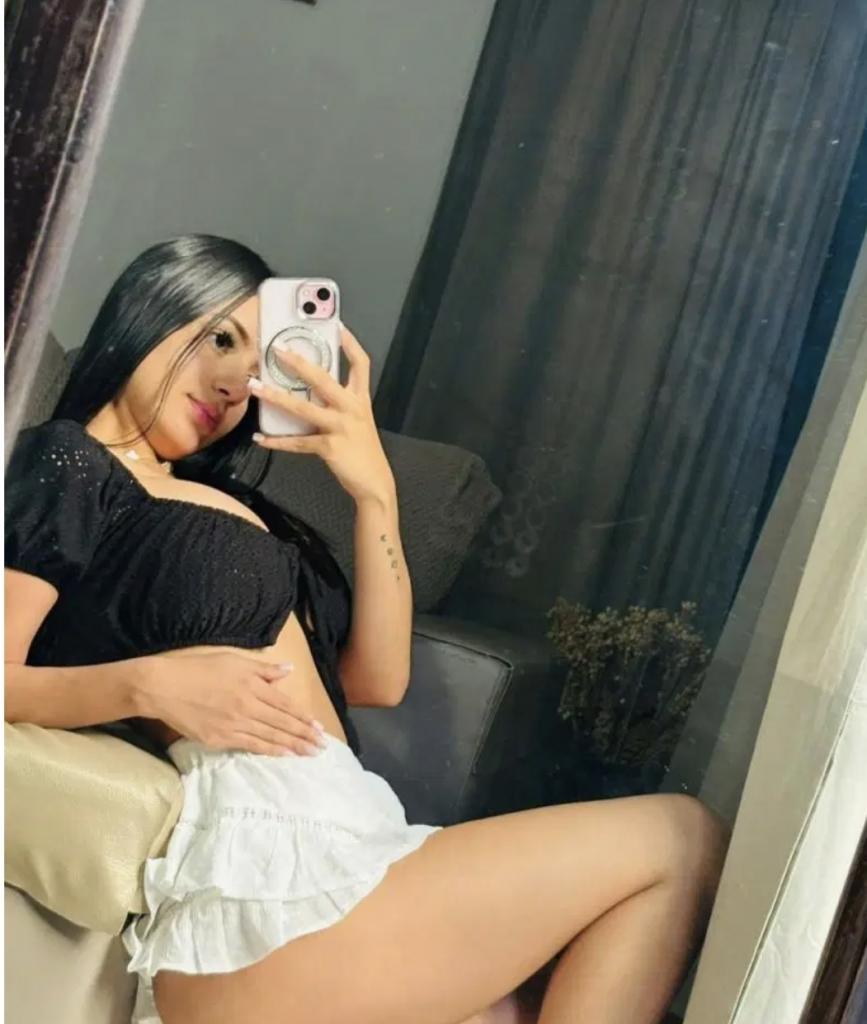 Chica busca chico en Sevilla: Chica busca chico