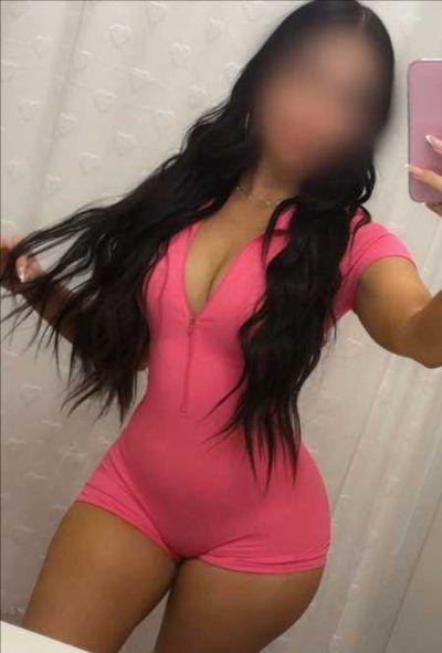 Chica busca chico en Granada: 