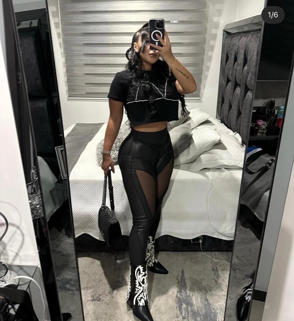 Chica busca chico en Granada: 