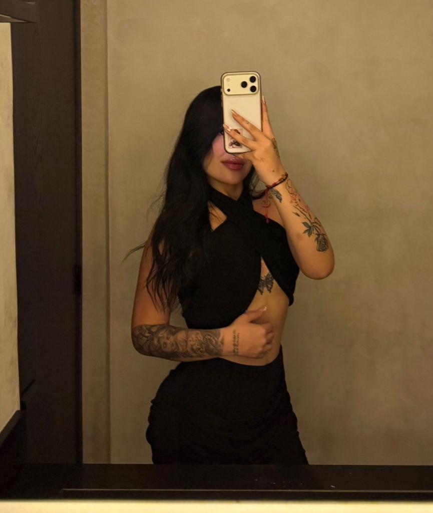 613940355: Chica busca chico en Valencia