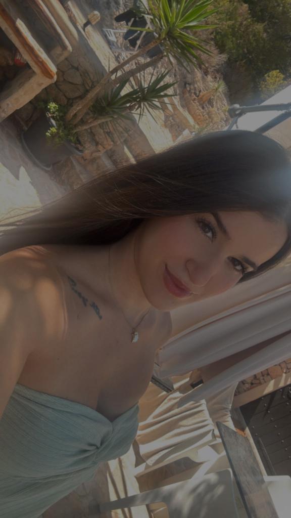 642989308: Chica busca chico en Madrid