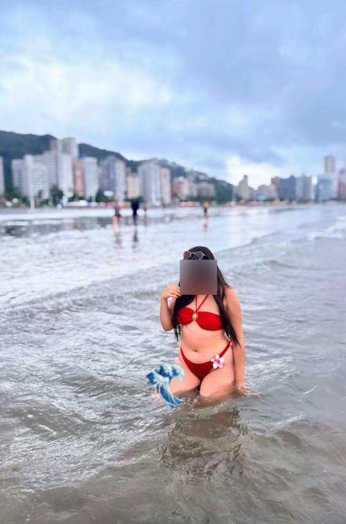 602725851: Chica busca chico en Orense