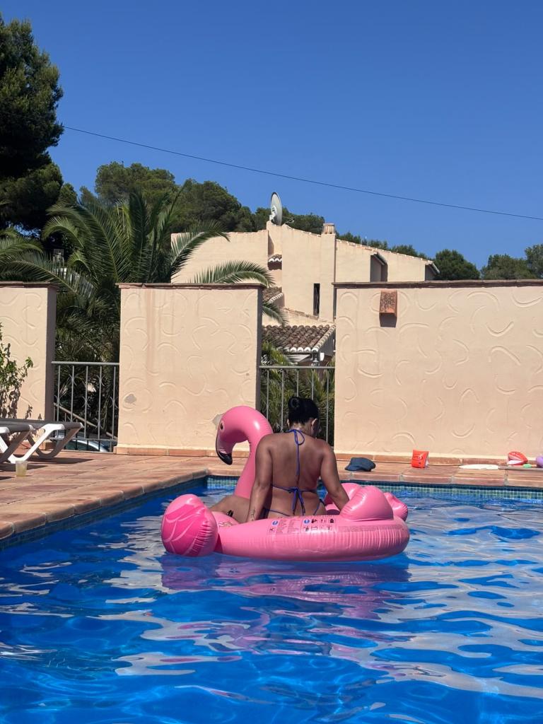Chica busca chico en Alicante: 
