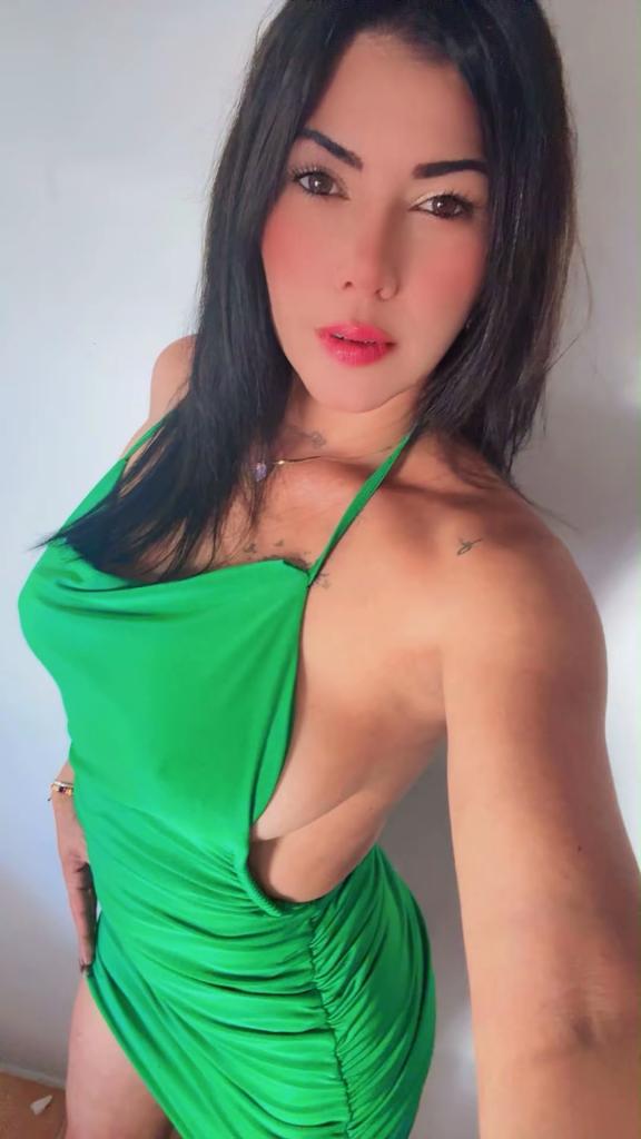 Chica busca chico en Ibiza: 