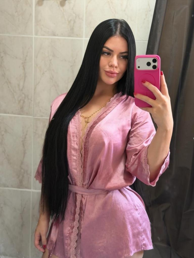 631861819: Chica busca chico en Zaragoza