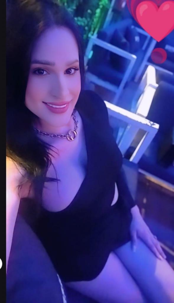610477739: Travesti en Cádiz