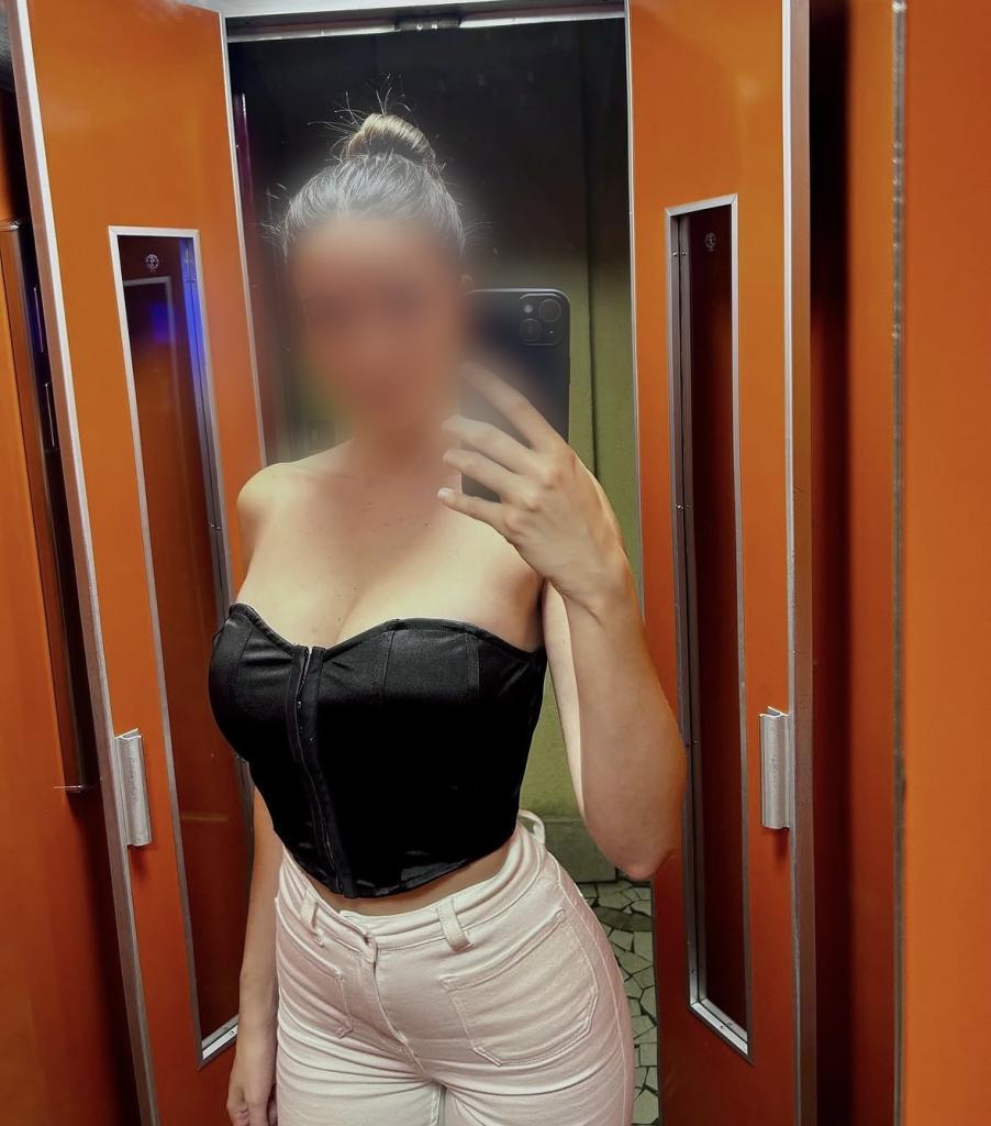 636119490: Chica busca chico en Murcia