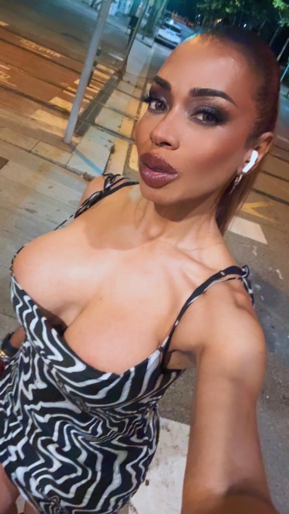 692636294: Travesti en Barcelona