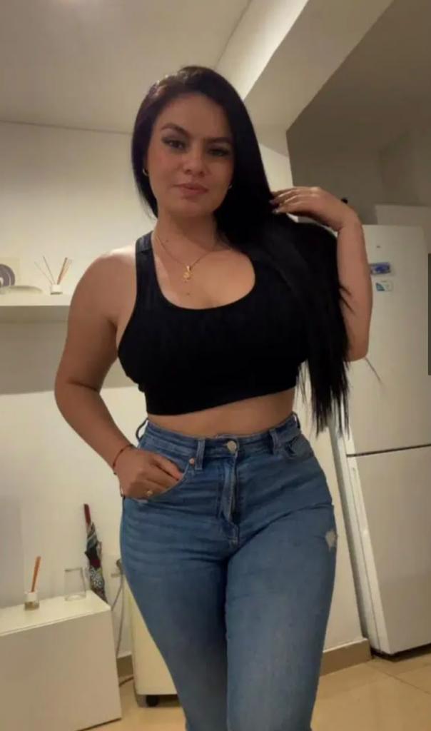 661354419: Chica busca chico en Córdoba