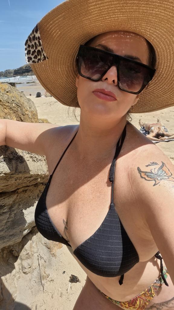 604178532: Chica busca chico en Cantabria
