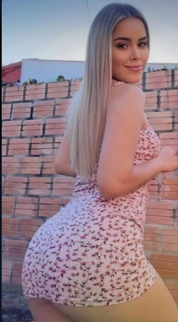 Chica busca chico en Ibiza: 