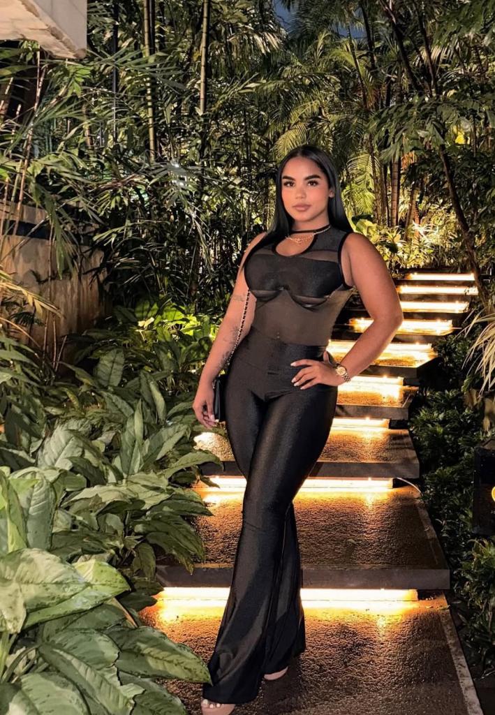 671785258: Chica busca chico en Barcelona