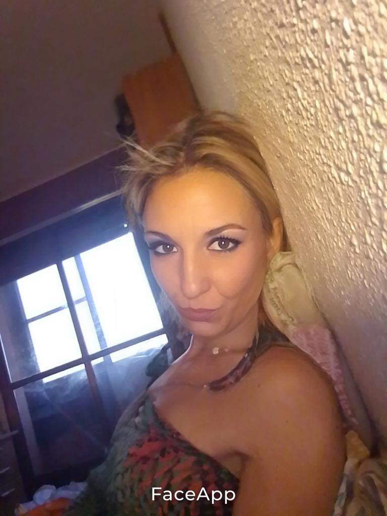 624370274: Chica busca chico en Cáceres