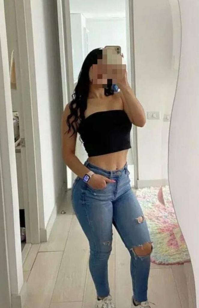 632168091: Chica busca chico en Lugo