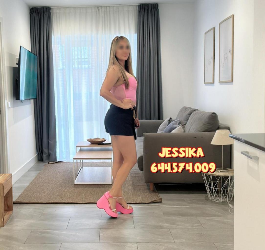Chica busca chico en La Coruña: 