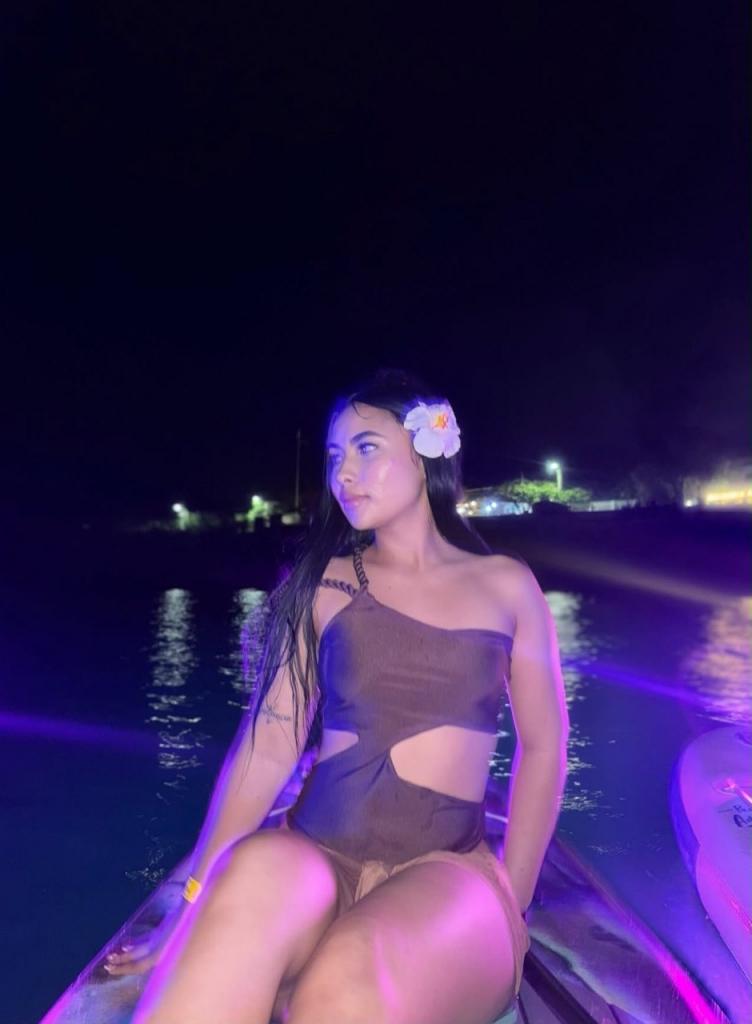 Chica busca chico en Málaga: Chica busca chico