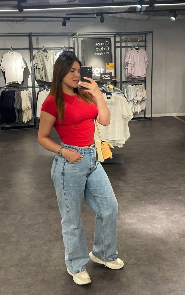 614673403: Chica busca chico en Madrid