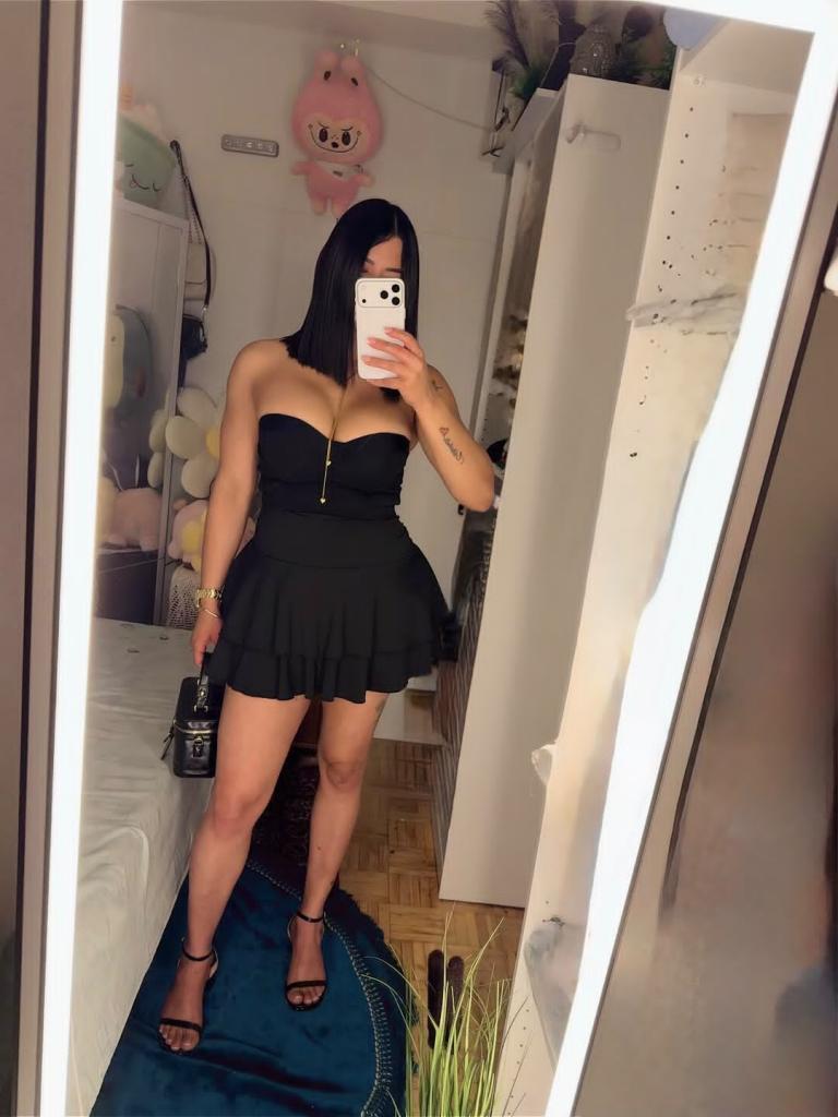 667478355: Chica busca chico en Madrid