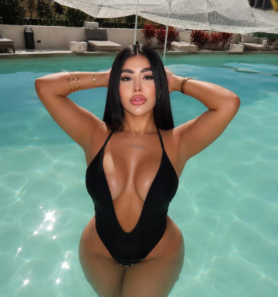 627343881: Chica busca chico en Málaga