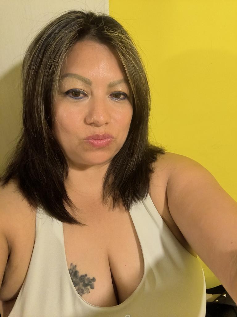 642477599: Chica busca chico en Madrid