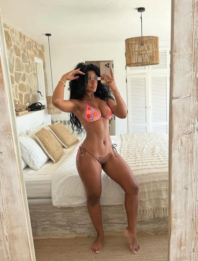 671785247: Chica busca chico en Málaga
