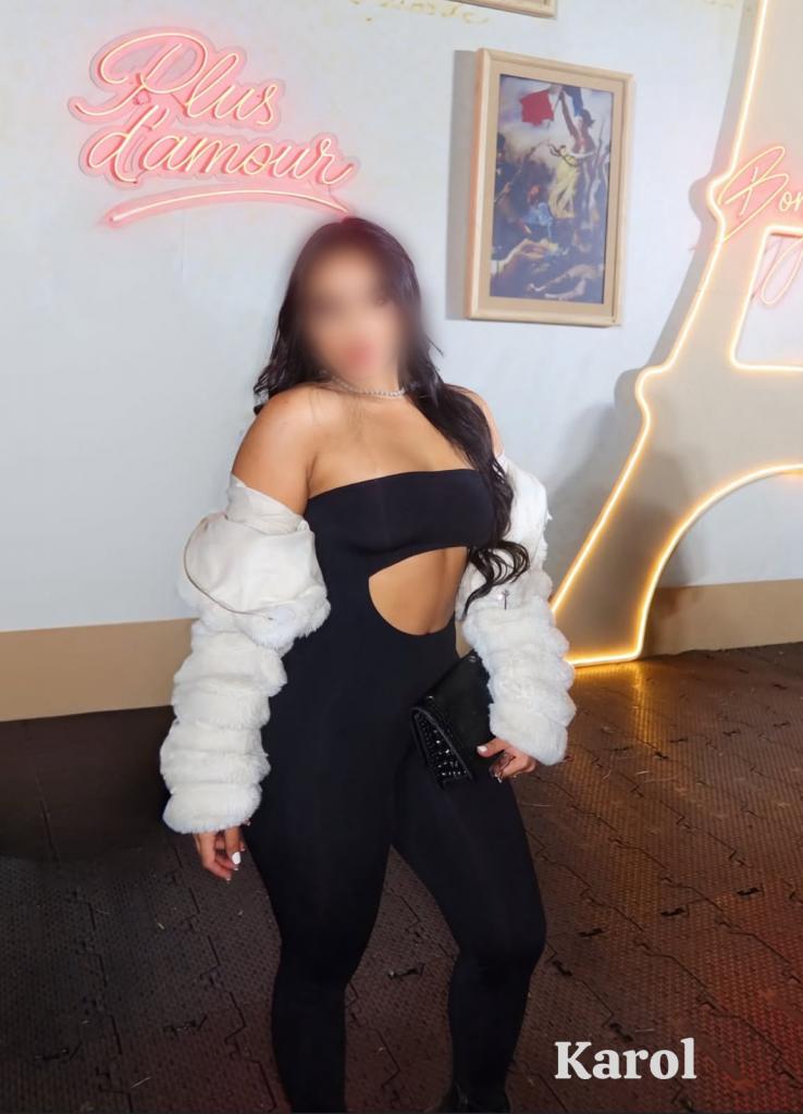 662583238: Chica busca chico en Lérida