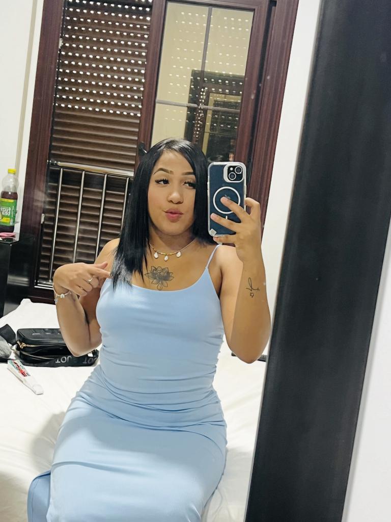 Chica busca chico en Huelva: 