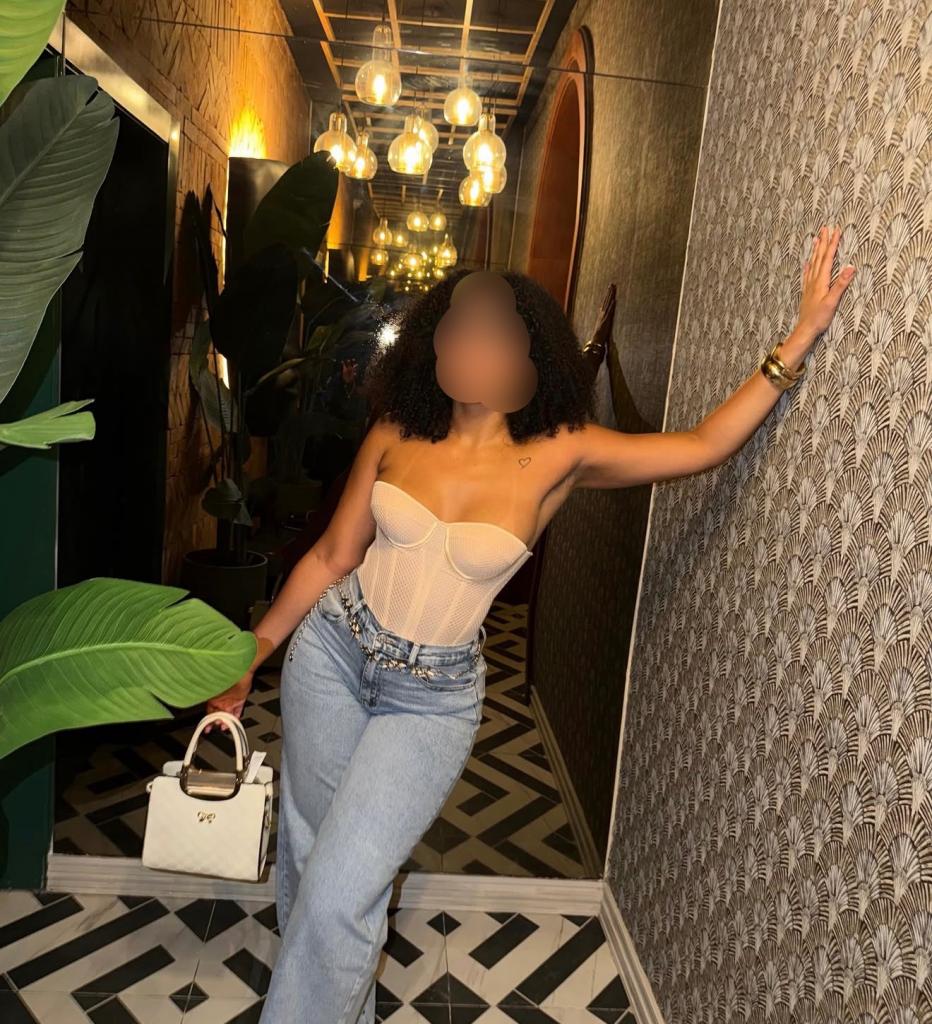 Chica busca chico en Pontevedra: 