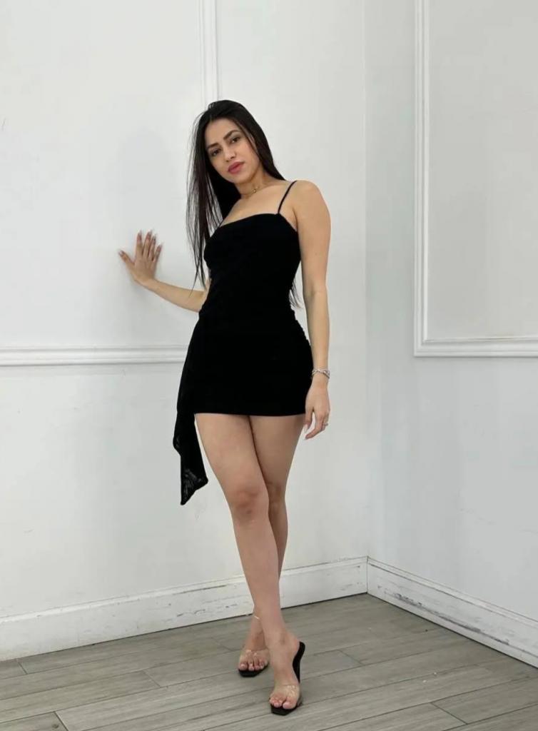 647654759: Chica busca chico en Tarragona