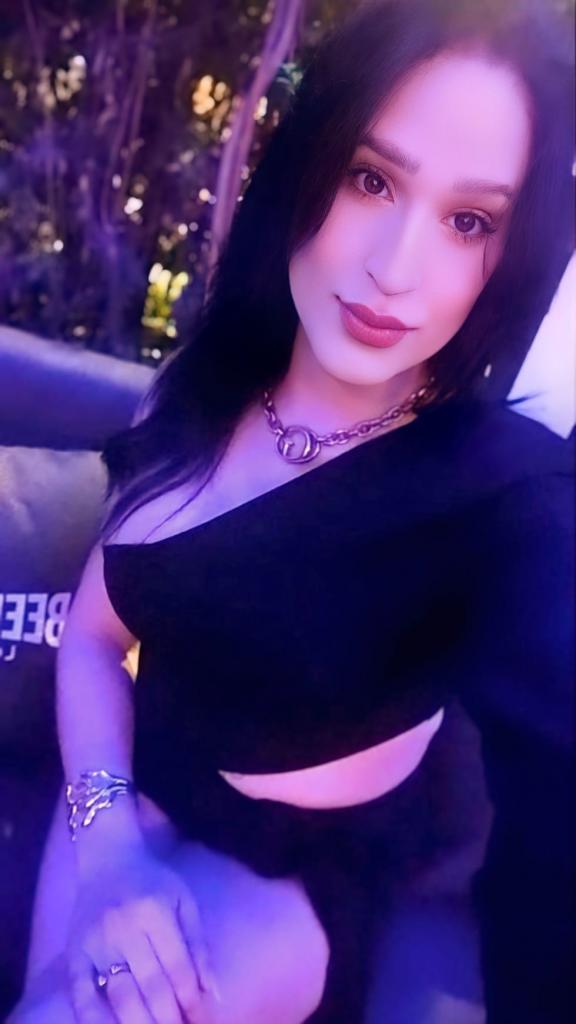610477739: Travesti en Cádiz