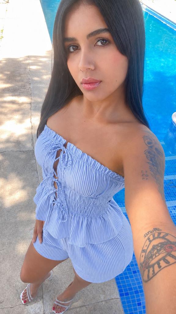 634832178: Chica busca chico en Sevilla