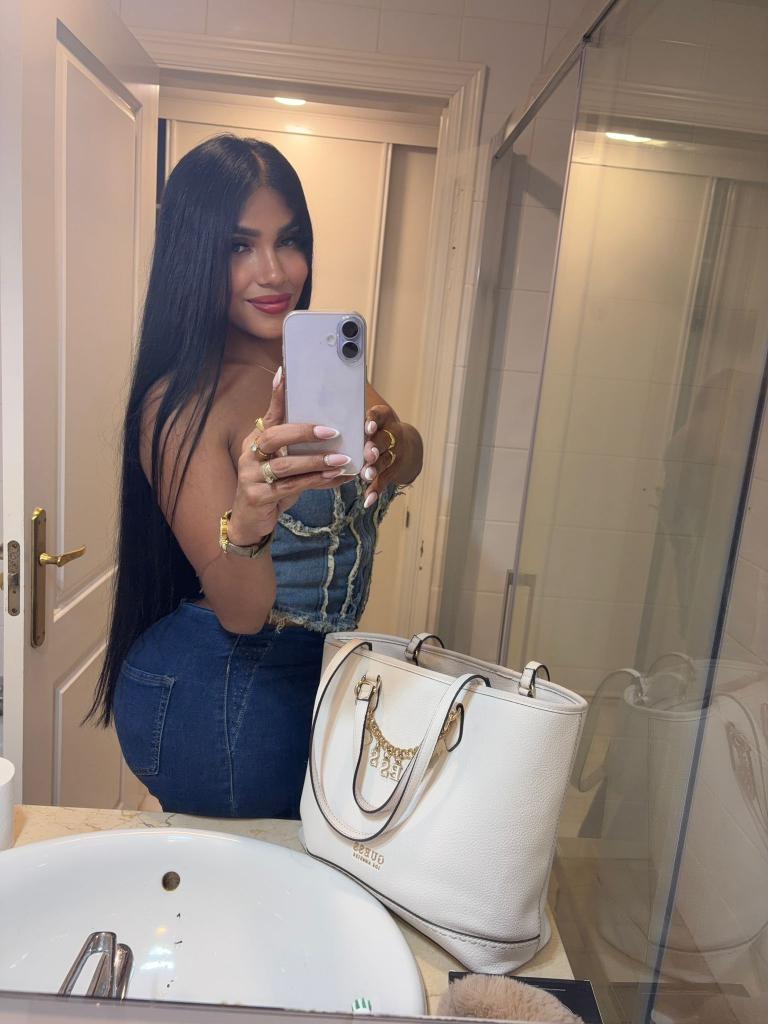 613608769: Travesti en Granada