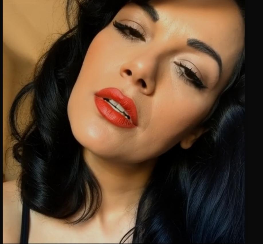 602577852: Chica busca chico en Gerona