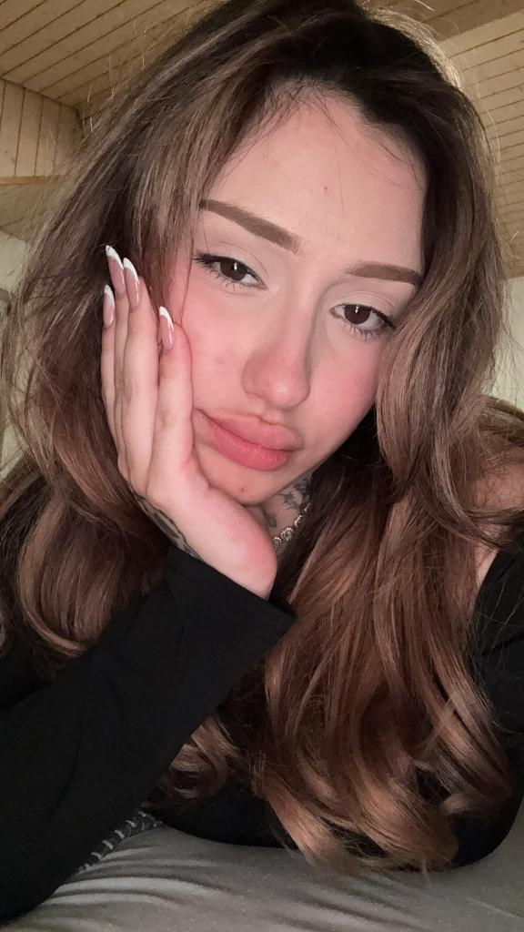 617312758: Chica busca chico en Barcelona