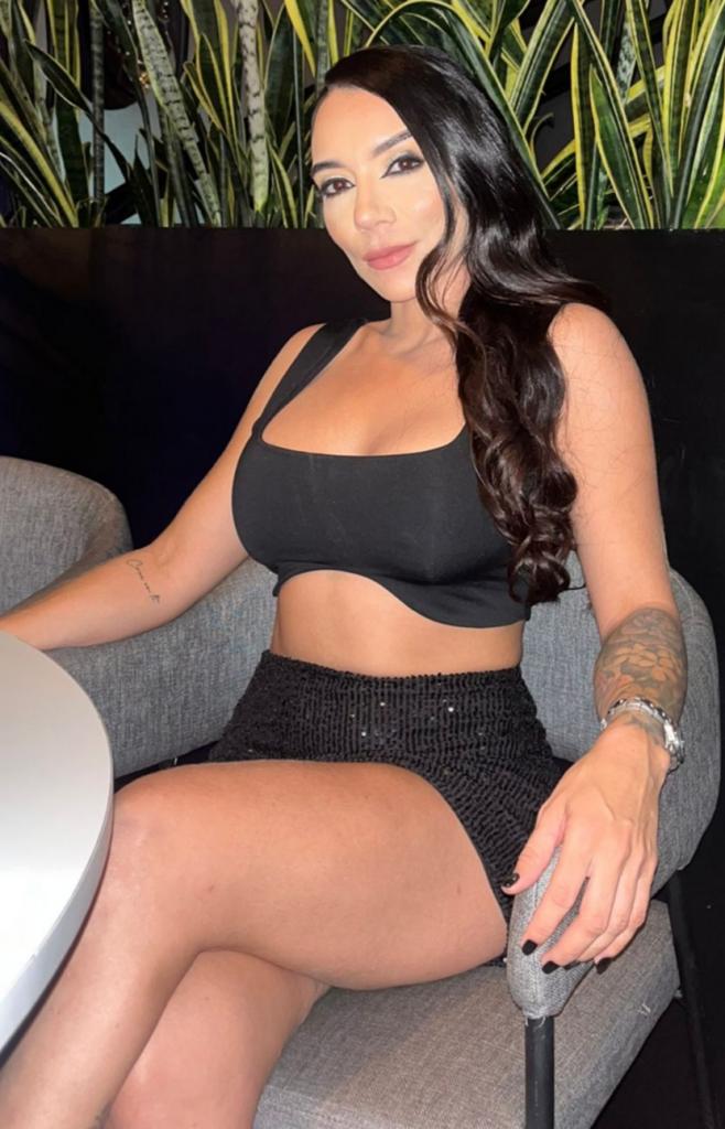 610290404: Chica busca chico en Málaga