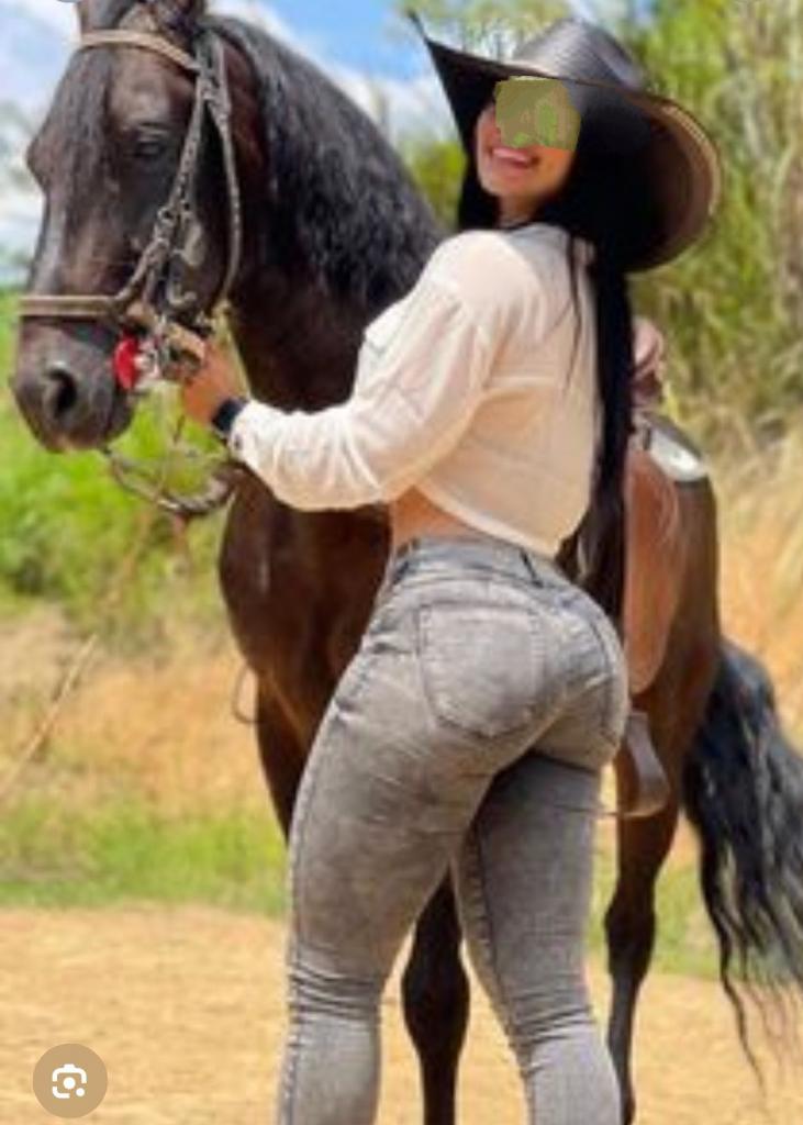 Chica busca chico en Almería: 