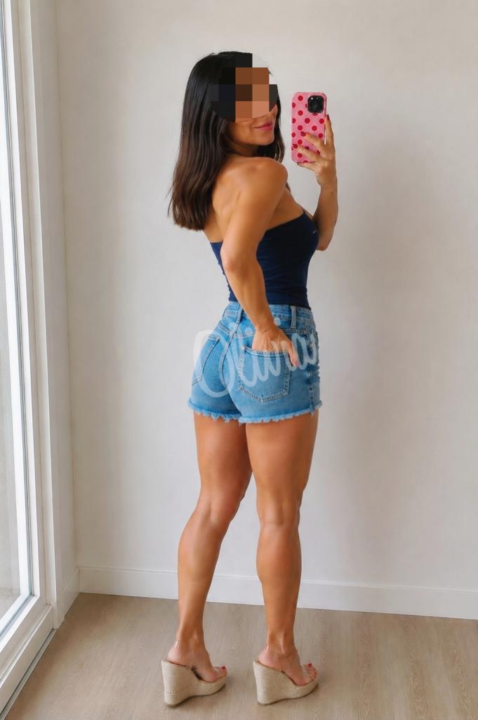 612236358: Chica busca chico en Málaga
