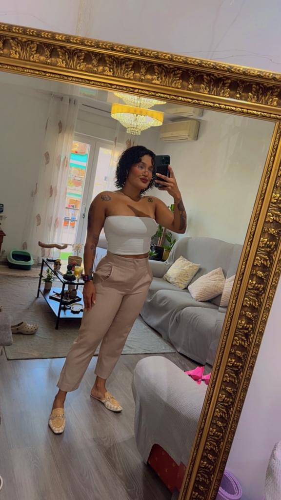 662328188: Chica busca chico en Ceuta