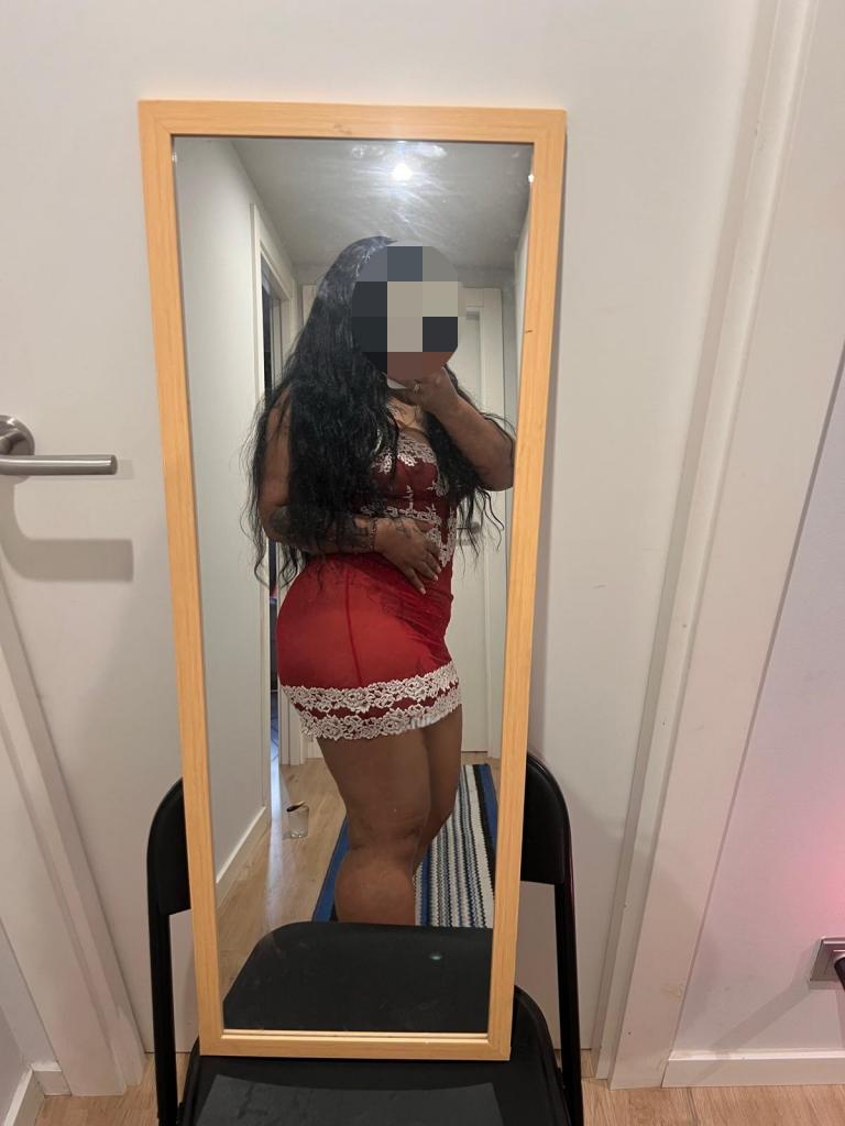 Chica busca chico en Barcelona: 