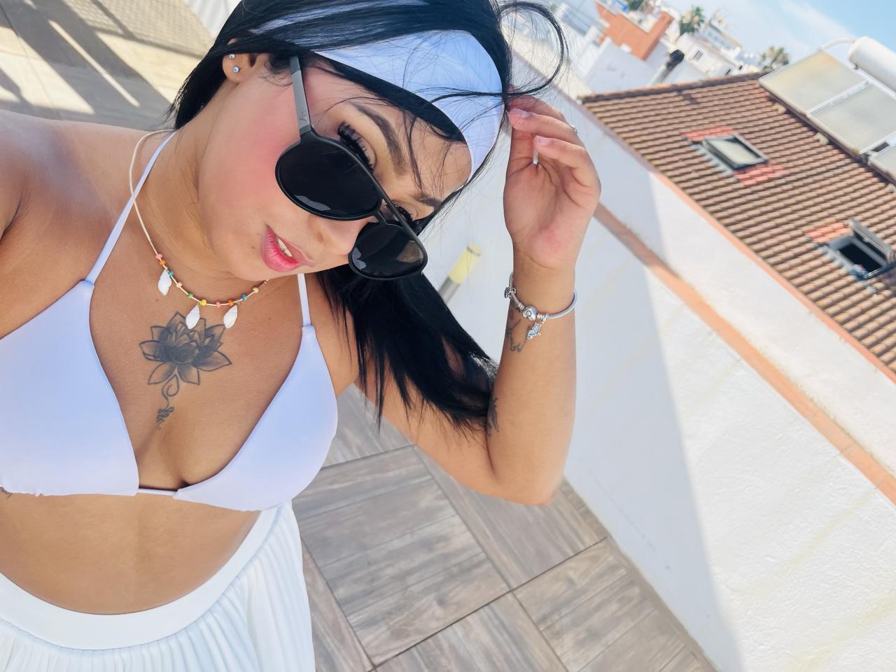 Chica busca chico en Huelva: 