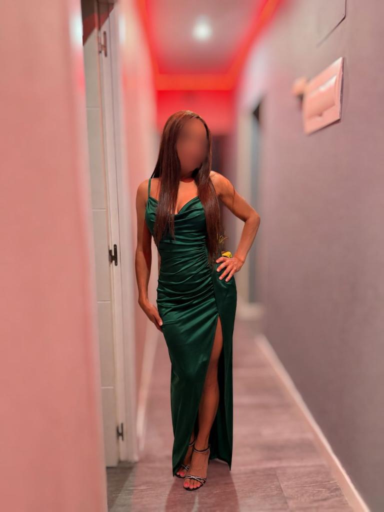 612290237: Chica busca chico en Madrid