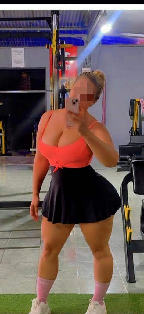 Chica busca chico en Almería: 