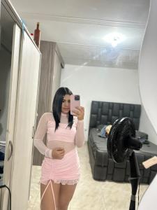 615508454: Chica busca chico en Barcelona