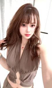623425997: Chica busca chico en Barcelona