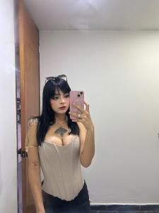 631806401: Chica busca chico en Alicante