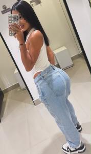 742037269: Chica busca chico en Gerona
